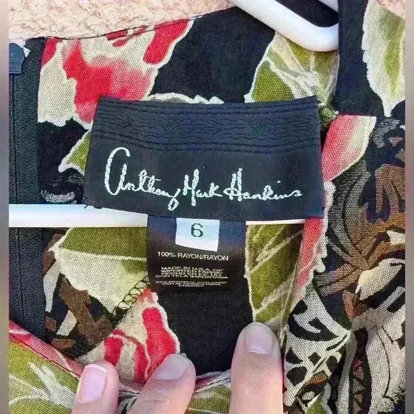 Anthony Mark Hankins Women’s Floral Dress - Picture 2 of 3